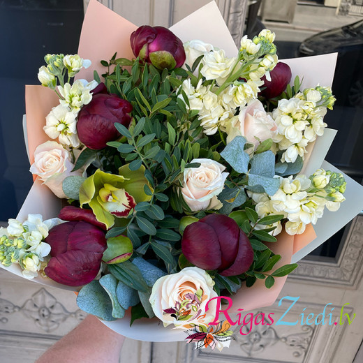 A bouquet of peonies, roses, mathiola