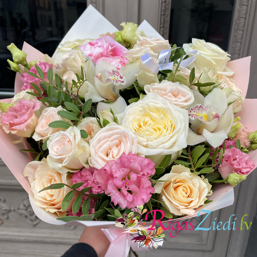 Bouquet of flowers in pastel colors mix