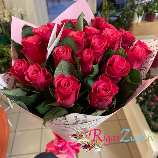 Bouquet of Roses Pink Tacazzi