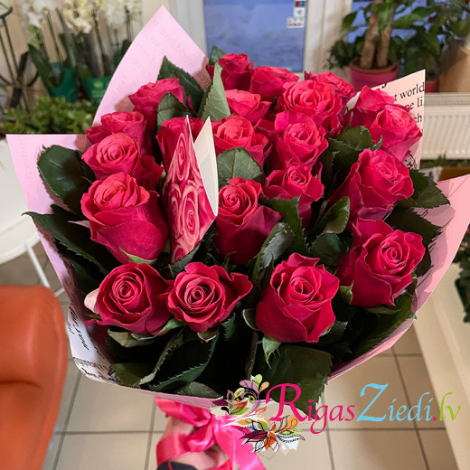 Bouquet of Roses Pink Tacazzi