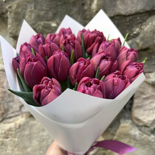 Violet Romance &ndash; букет махровых тюльпанов
