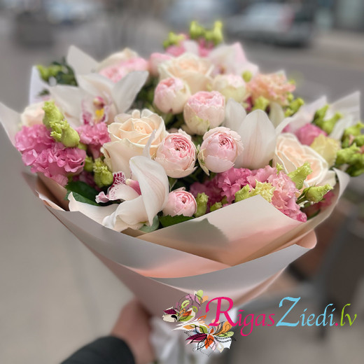 Bouquet of flowers in pastel colors Tenderness