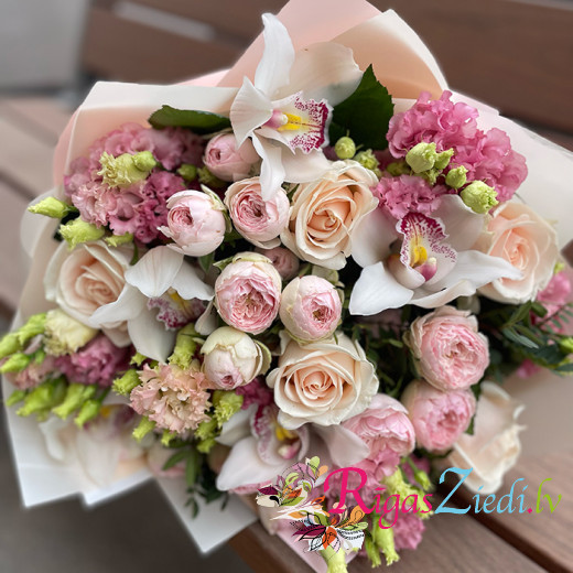 Bouquet of flowers in pastel colors Tenderness