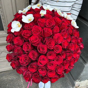 101 red rose with white orchid flowers