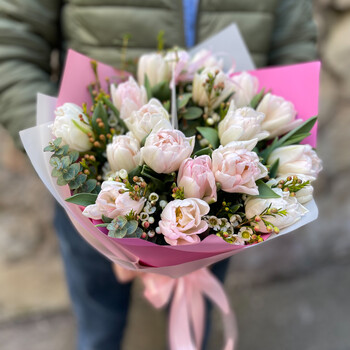 Tulips bouquet Foxtrot