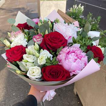 Bouquet of peonies, roses, eustoma
