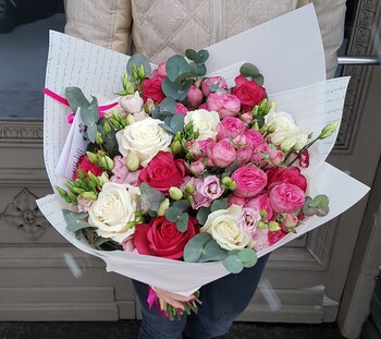 Ziedu pu&scaron;ķis spilgtās krāsās en