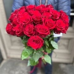 Букет из красных роз - Люблю тебя