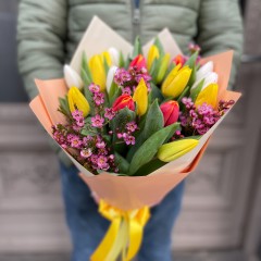 Spring tulip bouquet