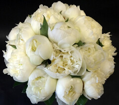 ​White peony bouquet. Odorant!