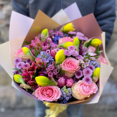 Bouquet of spring flowers