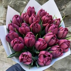 Violet Romance &ndash; букет махровых тюльпанов