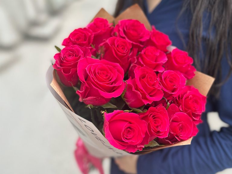 Rožu pušķi ar piegādi Rīgā